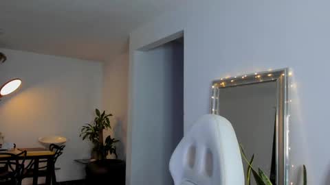 Diego online show from 12/27/24, 03:42