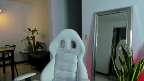 Diego online show from 01/31/25, 01:01