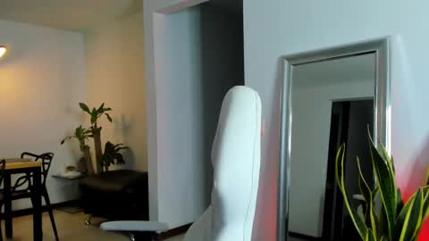 Diego online show from 02/01/25, 12:51