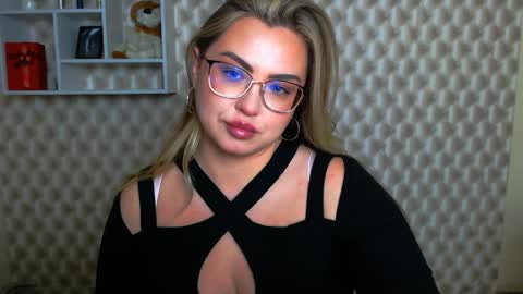 Snapshot of diamantkriss_ chatting on 05/01/26, 06:51 Kriss online show from 05/01/26, 06:51