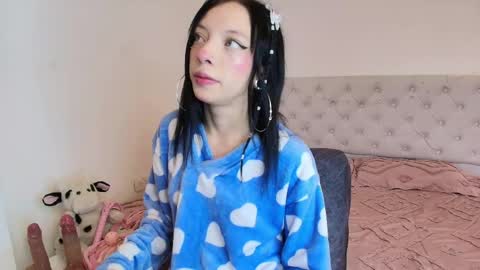 Diamond  online show from 04/16/26, 01:23