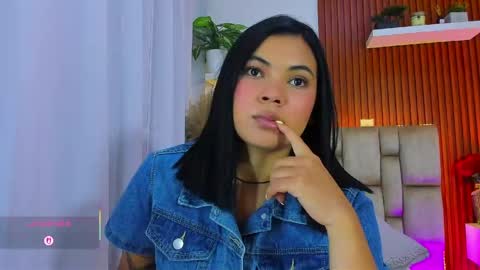 Snapshot of diamond_canela chatting on 05/03/26, 04:40 diamond_canela online show from 05/03/26, 04:40