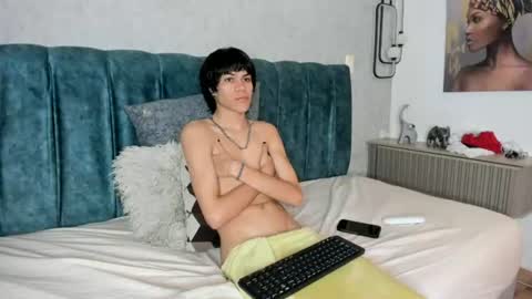 Snapshot of diamond_twink chatting on 06/13/26, 02:26 diamond_twink online show from 06/13/26, 02:26