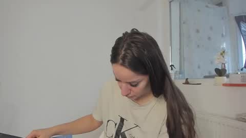 diamondkay_ online show from 02/11/26, 07:57