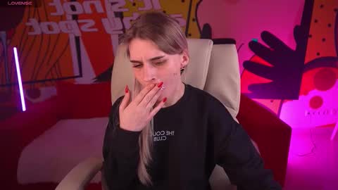 DiamondNina online show from 03/10/26, 08:14