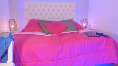 Diana Tamayo online show from 11/24/25, 10:42