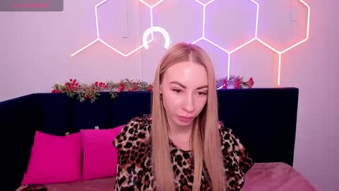 Diana  online show from 01/12/25, 08:57