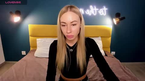 Diana  online show from 01/18/25, 08:41