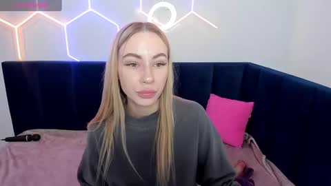 Diana  online show from 02/13/25, 08:48