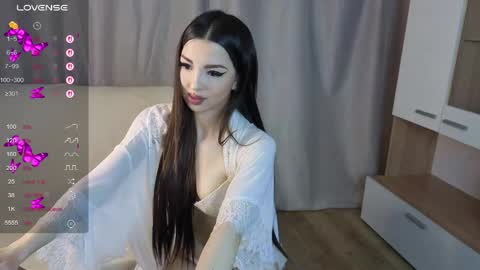 Snapshot of diana_lore chatting on 05/28/26, 07:33 diana_lore online show from 05/28/26, 07:33
