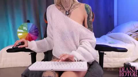 Diana online show from 10/27/25, 12:15