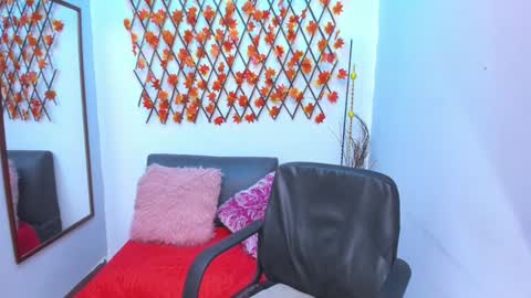 Diana online show from 02/08/25, 03:21