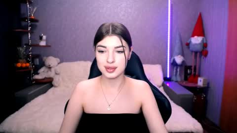 DIANA  online show from 12/17/25, 09:32