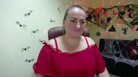 Diana online show from 10/22/25, 05:41
