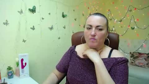 Diana online show from 03/25/26, 06:52