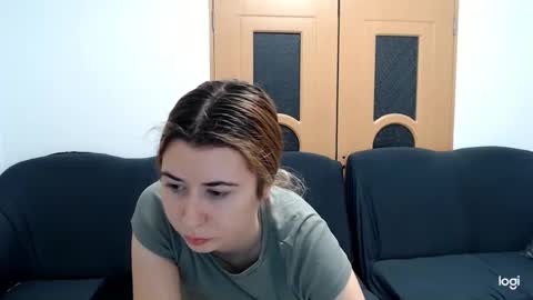 dianasmiey7 online show from 12/15/24, 08:52