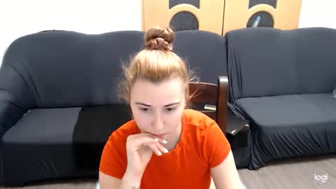 dianasmiey7 online show from 01/10/25, 09:13