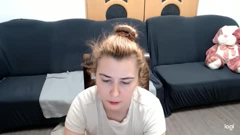 dianasmiey7 online show from 01/23/25, 10:01