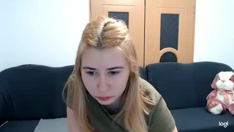 dianasmiey7 online show from 02/11/25, 08:26