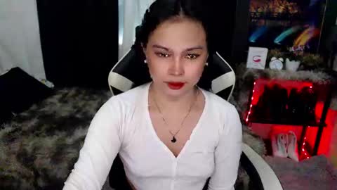 Snapshot of diane_intownx chatting on 01/26/25, 06:17 Diane online show from 01/26/25, 06:17