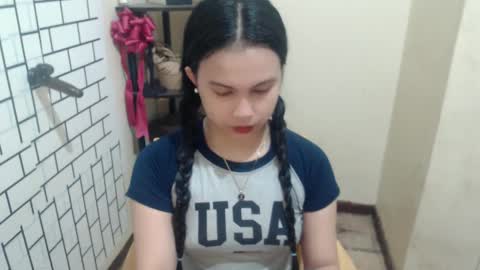 Snapshot of diane_intownx chatting on 02/03/25, 12:36 Diane online show from 02/03/25, 12:36