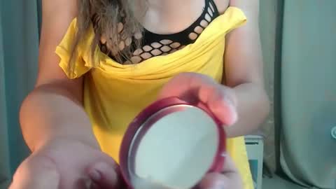 Snapshot of dianne_horny chatting on 02/27/26, 05:18 Dianne online show from 02/27/26, 05:18