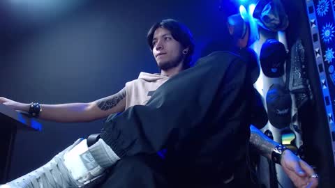 DICAPRIO online show from 02/19/25, 10:20