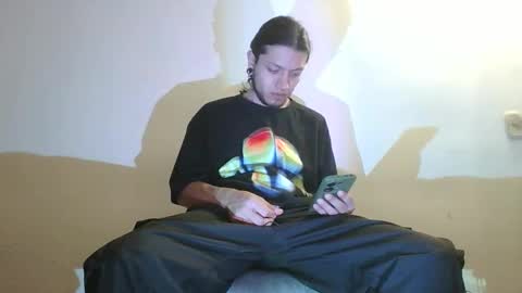 DICAPRIO online show from 03/06/26, 01:02