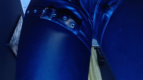 DICAPRIO online show from 04/09/26, 06:02