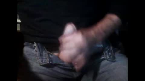 Snapshot of dick185 chatting on 01/16/25, 06:27 dick185 online show from 01/16/25, 06:27