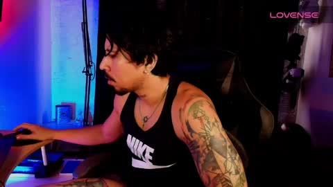 Snapshot of dickdamian_ chatting on 05/24/26, 03:28 Damin online show from 05/24/26, 03:28