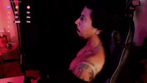 Snapshot of dickdamian_ chatting on 06/16/26, 03:25 Damin online show from 06/16/26, 03:25