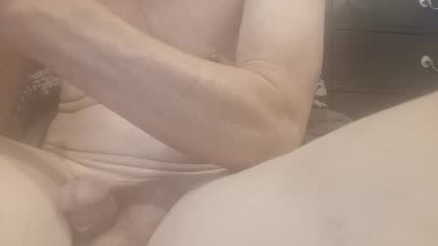 dickielee306251 online show from 12/21/25, 10:22