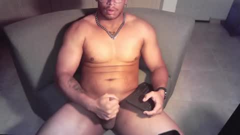 Snapshot of dicktastyz chatting on 07/07/26, 06:47 DickTasty online show from 07/07/26, 06:47