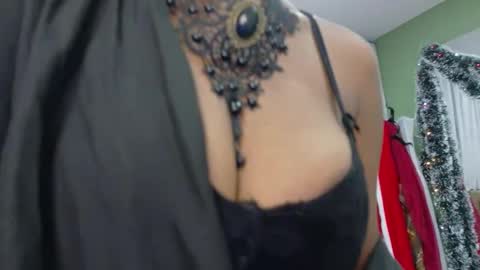 didoelizabeth online show from 12/18/25, 03:40