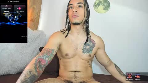 Snapshot of diego__cruz chatting on 05/23/26, 02:43 Diego online show from 05/23/26, 02:43