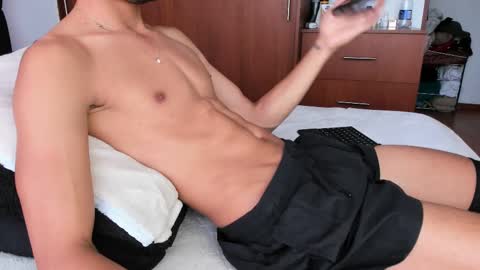 Diego lat online show from 02/12/25, 06:19