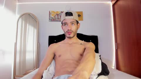 Diego lat online show from 03/11/25, 07:25