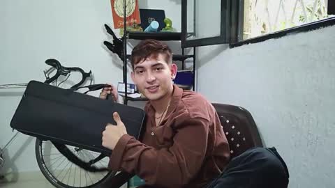 Snapshot of diegorogue_ chatting on 12/31/24, 08:12 Diego rogue online show from 12/31/24, 08:12