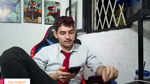 Snapshot of diegorogue_ chatting on 02/16/25, 06:21 Diego rogue online show from 02/16/25, 06:21