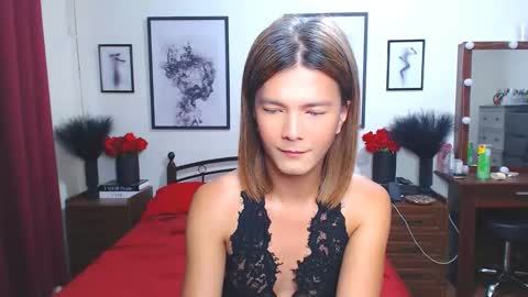 Dennesse online show from 10/07/25, 01:47