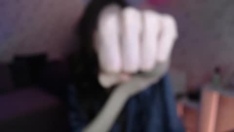 Hi im Alice 3 Im usualy online 03-10 or 17-21 UTC0 online show from 12/16/25, 01:43