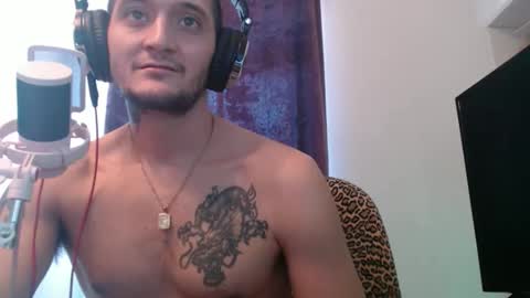 digital_spirit122849 online show from 11/07/25, 04:18