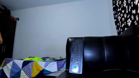 diiego_xxx online show from 11/15/25, 03:52