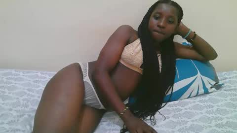 Dijah online show from 09/15/25, 04:23