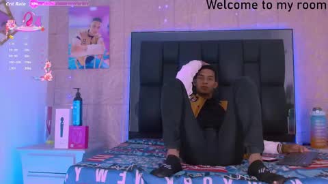 Snapshot of dilam_alfonzo chatting on 10/15/25, 07:47 Dilan online show from 10/15/25, 07:47