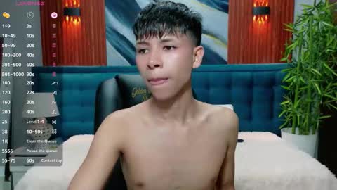  DILAN online show from 12/18/25, 06:03