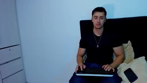 Dilan Coy online show from 03/07/25, 01:20