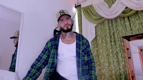 dilan_scootk_ online show from 01/12/26, 07:30