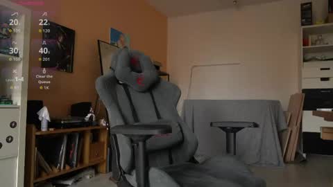 Snapshot of dilanmoritz chatting on 05/04/26, 03:57 Dilan online show from 05/04/26, 03:57
